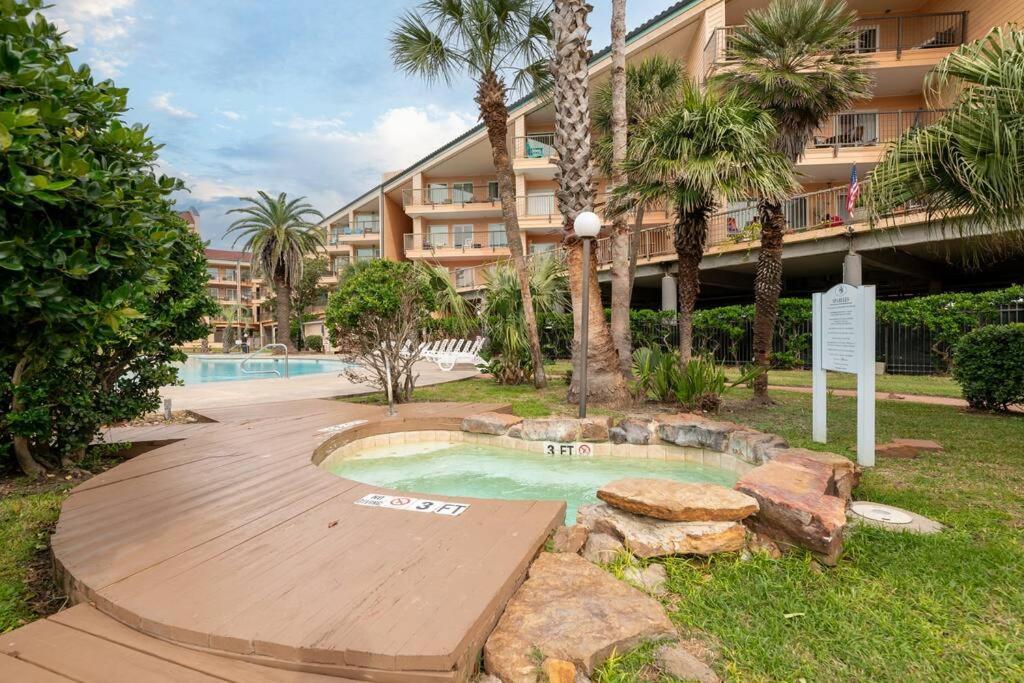 Baca Beach Escape I - 3 Pools - Pet Friendly Galveston Exterior photo